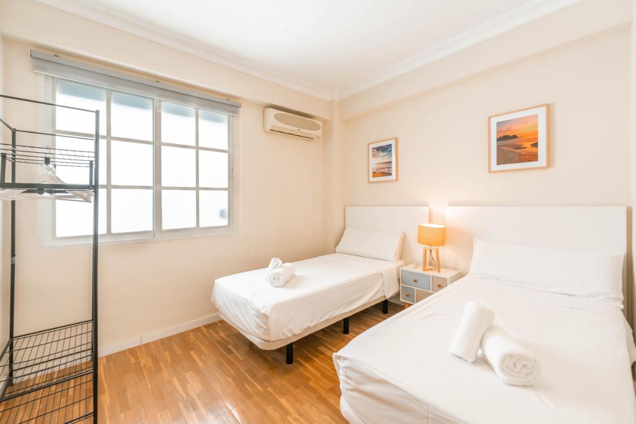 Gran Apartamento De 3 Habitaciones Junto A La Catedral Málaga Eksteriør bilde